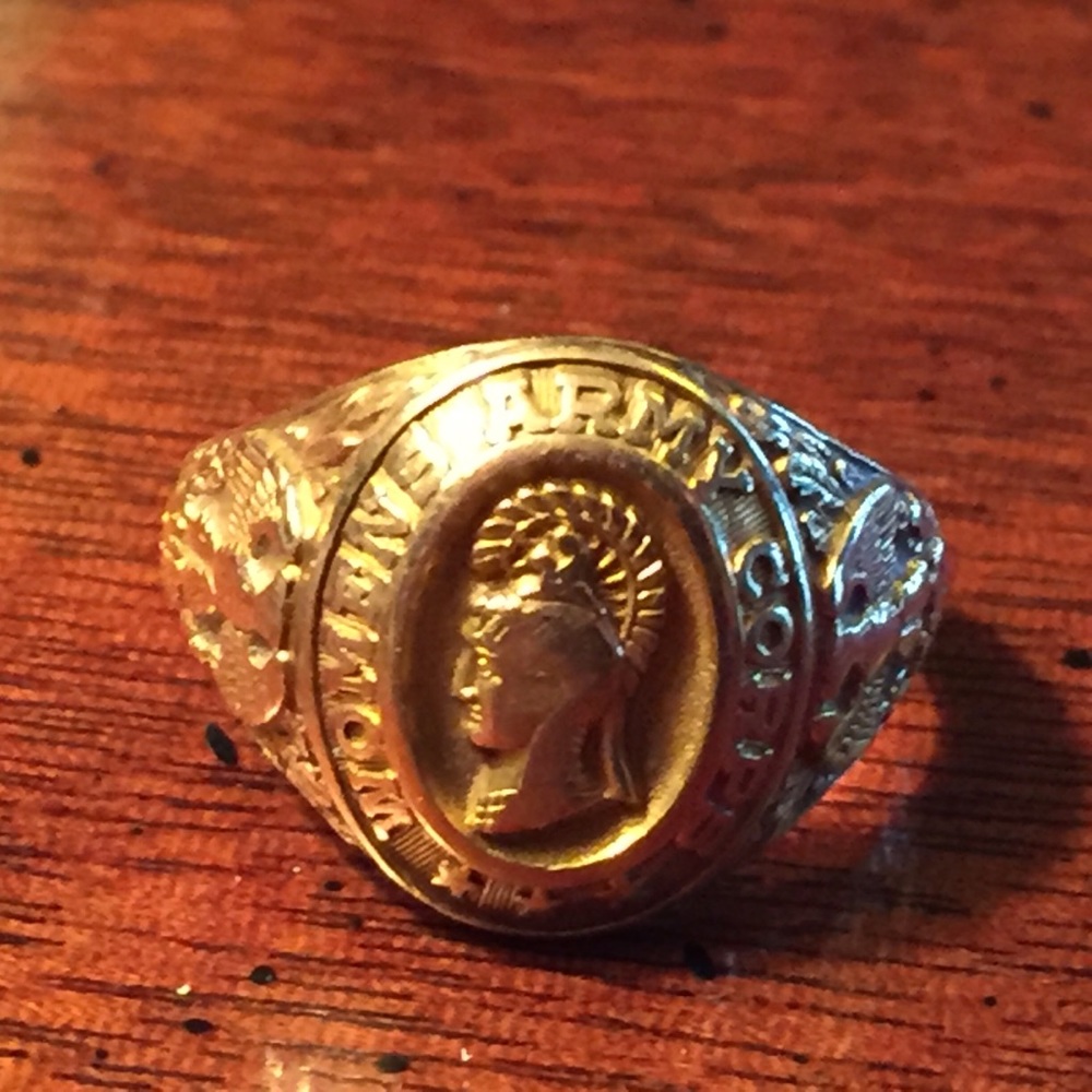 Women’s Gold Army Corp Ring World War II